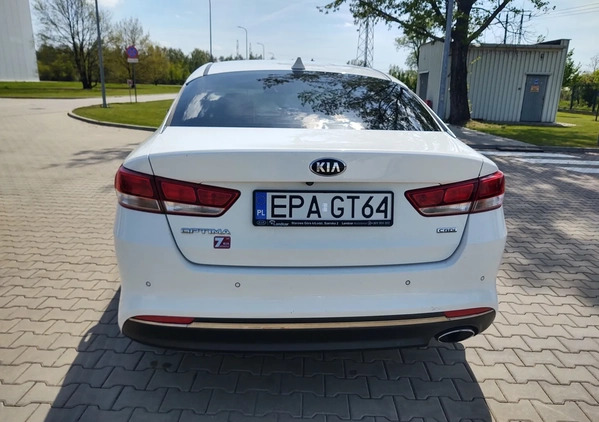 Kia Optima cena 37900 przebieg: 344800, rok produkcji 2016 z Pabianice małe 92